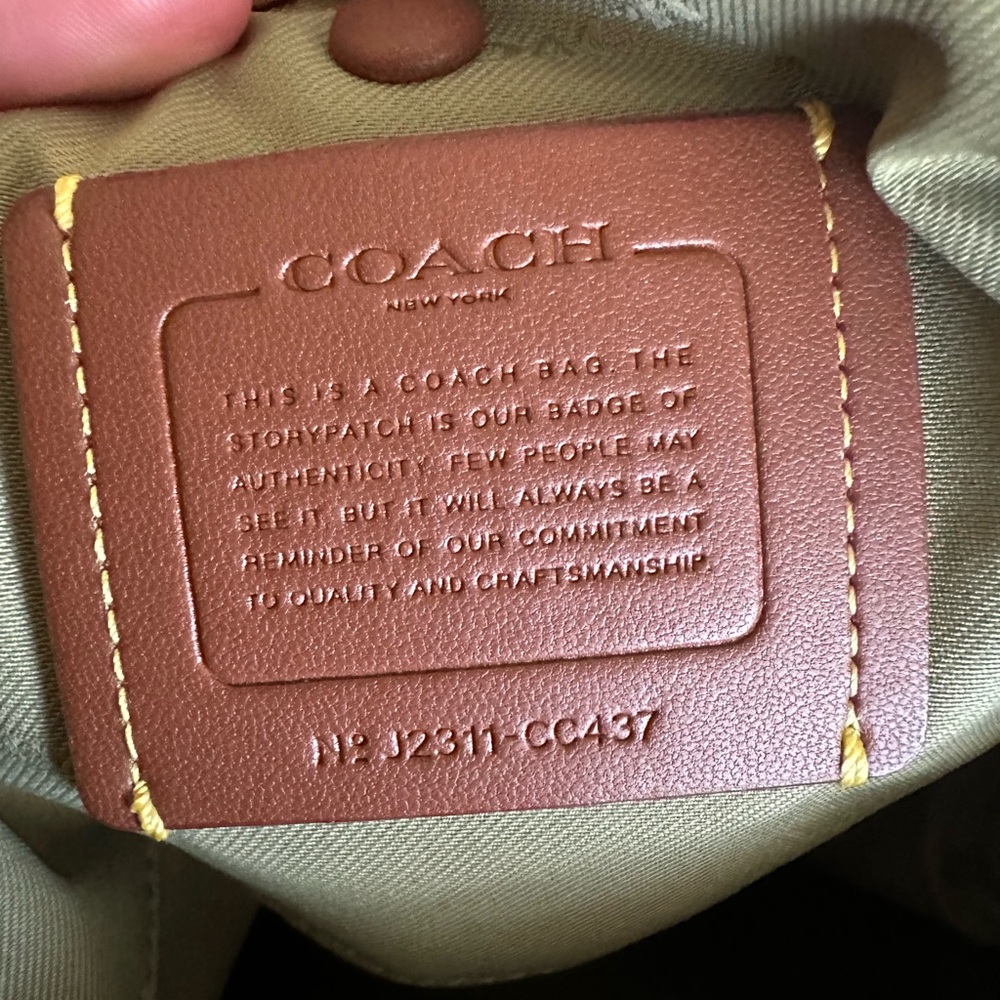 Coach Cary crossbody purse in moss - Picture 8 of 8